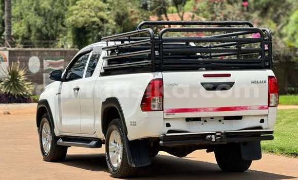 Tenga Tsaru Toyota Hilux Zvimwe Mota in Harare in Harare Tenga Tsaru Toyota Hilux Zvimwe Mota in Harare in Harare