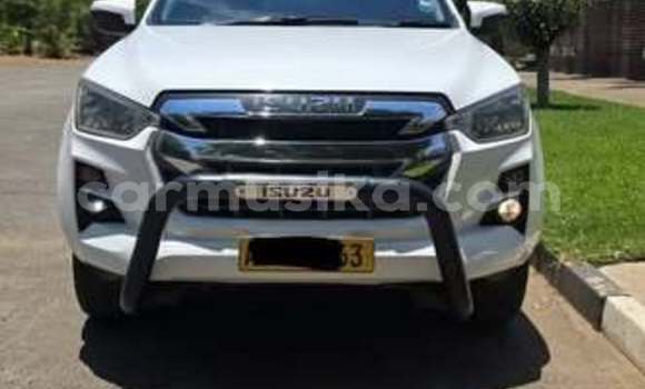 Tenga Tsaru Isuzu Amigo Zvimwe Mota in Harare in Harare Tenga Tsaru Isuzu Amigo Zvimwe Mota in Harare in Harare