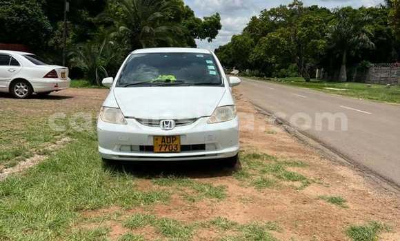 Buy Used Honda Fit White Car in Harare in Harare Buy Used Honda Fit White Car in Harare in Harare