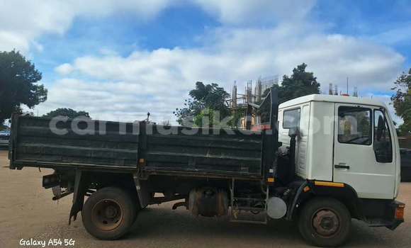 Buy Used Man D20 White Truck in Harare in Harare Buy Used Man D20 White Truck in Harare in Harare