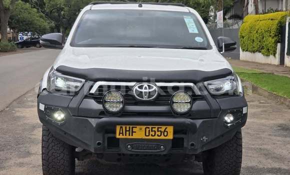 Buy Used Toyota Hilux White Car in Harare in Harare Buy Used Toyota Hilux White Car in Harare in Harare