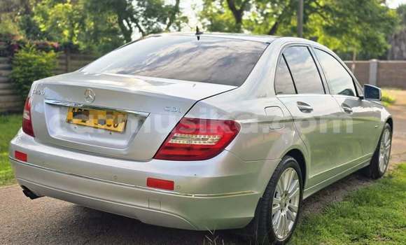 Nunua Ilio tumika Mercedes‒Benz C–Class Nyingine Gari ndani ya Harare nchini Harare Nunua Ilio tumika Mercedes‒Benz C–Class Nyingine Gari ndani ya Harare nchini Harare
