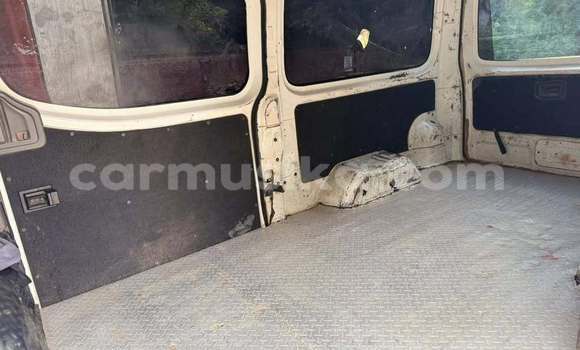 Buy Used Nissan Caravan White Car in Harare in Harare Buy Used Nissan Caravan White Car in Harare in Harare