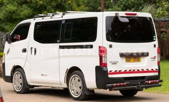 Buy Used Nissan Caravan White Car in Harare in Harare Buy Used Nissan Caravan White Car in Harare in Harare