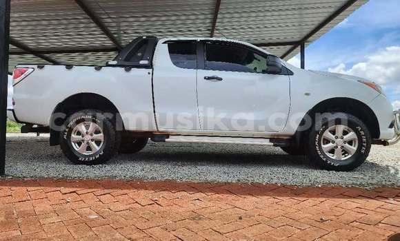 Buy Used Mazda BT-50 White Car in Harare in Harare Buy Used Mazda BT-50 White Car in Harare in Harare