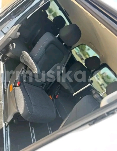 Big with watermark mercedes benz clk klasse midlands chivhu 37556