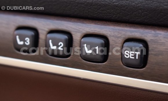 Acheter Import Voiture Toyota Land Cruiser Noir à Import - Dubai, Harare Acheter Import Voiture Toyota Land Cruiser Noir à Import - Dubai, Harare