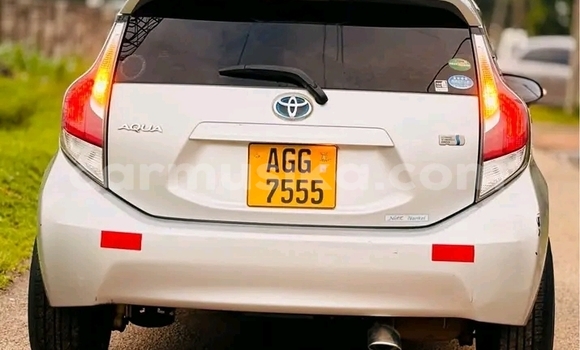 Buy Used Toyota Aqua White Car in Borrowdale in Harare Buy Used Toyota Aqua White Car in Borrowdale in Harare