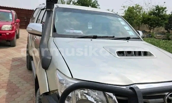 Buy Used Toyota Hilux Other Car in Bulawayo in Bulawayo Buy Used Toyota Hilux Other Car in Bulawayo in Bulawayo