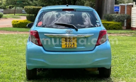 Buy Used Toyota Vitz Blue Car in Dzivarasekwa in Harare Buy Used Toyota Vitz Blue Car in Dzivarasekwa in Harare