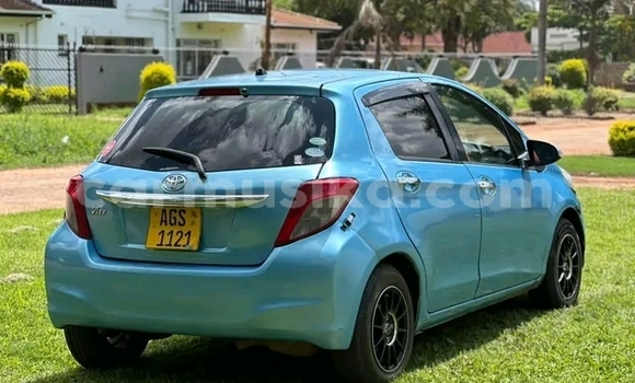 Buy Used Toyota Vitz Blue Car in Dzivarasekwa in Harare Buy Used Toyota Vitz Blue Car in Dzivarasekwa in Harare