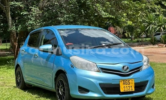 Buy Used Toyota Vitz Blue Car in Dzivarasekwa in Harare Buy Used Toyota Vitz Blue Car in Dzivarasekwa in Harare