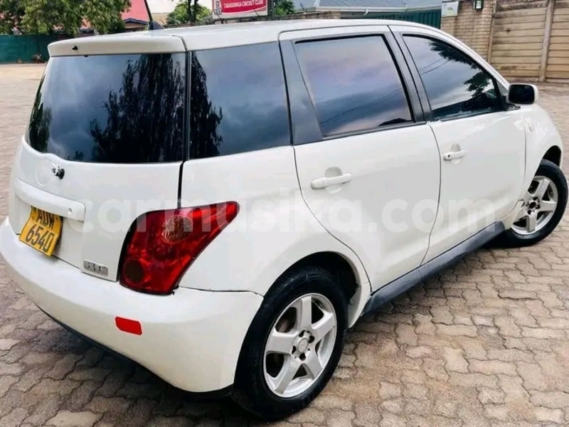 Big with watermark toyota ist harare borrowdale 37578