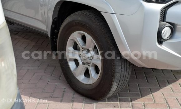 Acheter Import Utilitaire Toyota HiAce Autre à Import - Dubai, Harare Acheter Import Utilitaire Toyota HiAce Autre à Import - Dubai, Harare