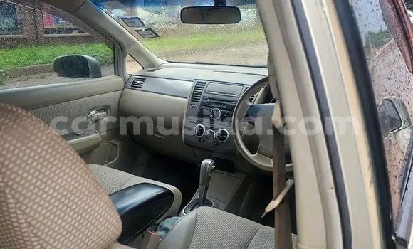 Tenga Tsaru Nissan Tiida Zvimwe Mota in Bulawayo in Bulawayo