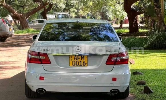 Buy Used Mercedes‒Benz AMG GLC White Car in Bulawayo in Bulawayo Buy Used Mercedes‒Benz AMG GLC White Car in Bulawayo in Bulawayo