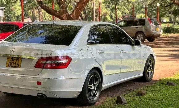 Buy Used Mercedes‒Benz AMG GLC White Car in Bulawayo in Bulawayo Buy Used Mercedes‒Benz AMG GLC White Car in Bulawayo in Bulawayo
