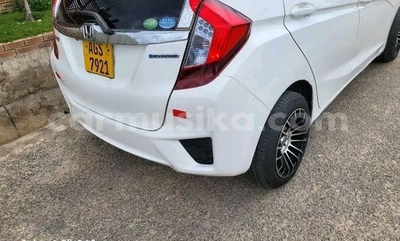 Buy Used Honda Fit White Car in Borrowdale in Harare Buy Used Honda Fit White Car in Borrowdale in Harare