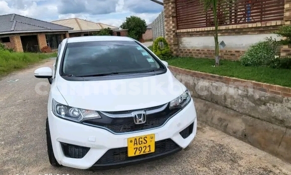 Buy Used Honda Fit White Car in Borrowdale in Harare Buy Used Honda Fit White Car in Borrowdale in Harare