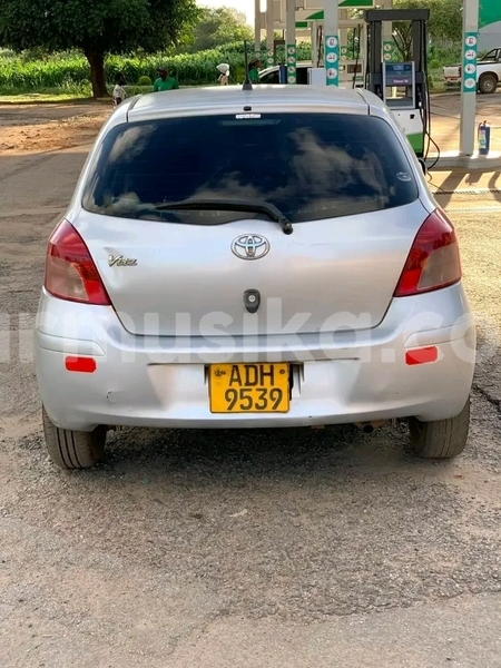 Big with watermark toyota vitz mashonaland west chegutu 37624