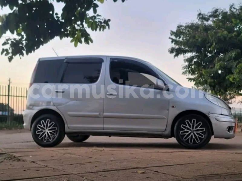 Big with watermark toyota funcargo bulawayo bulawayo 37633