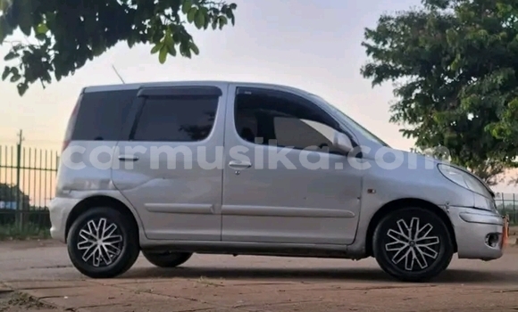 Buy Used Toyota FunCargo Other Car in Bulawayo in Bulawayo Buy Used Toyota FunCargo Other Car in Bulawayo in Bulawayo