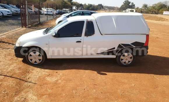 Tenga Tsaru Nissan NP 300 Chena Mota in Beitbridge in Matabeleland South Tenga Tsaru Nissan NP 300 Chena Mota in Beitbridge in Matabeleland South