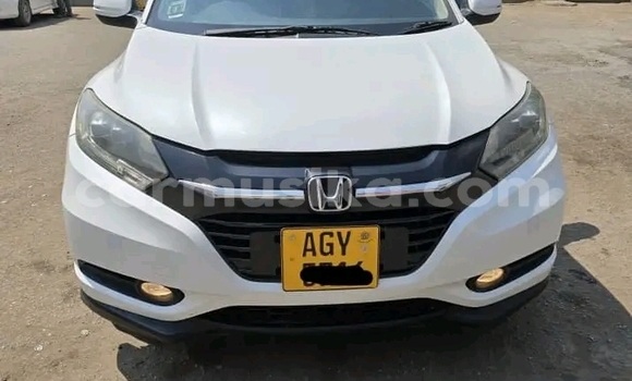 Acheter Occasion Voiture Honda Vezel Blanc à Borrowdale, Harare Acheter Occasion Voiture Honda Vezel Blanc à Borrowdale, Harare