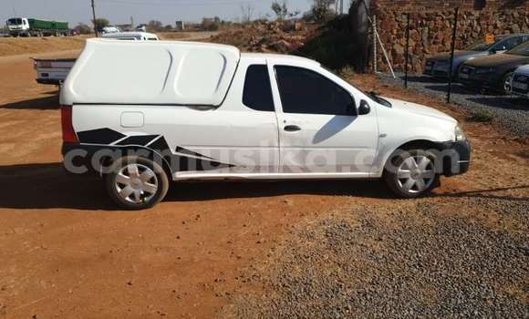 Tenga Tsaru Nissan NP 300 Chena Mota in Beitbridge in Matabeleland South Tenga Tsaru Nissan NP 300 Chena Mota in Beitbridge in Matabeleland South