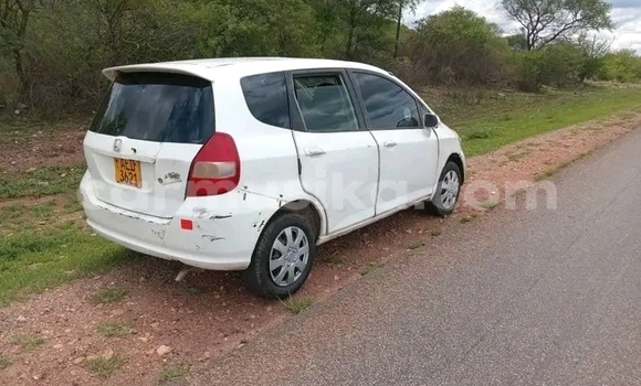 Acheter Occasion Voiture Honda Fit Blanc à Borrowdale, Harare Acheter Occasion Voiture Honda Fit Blanc à Borrowdale, Harare
