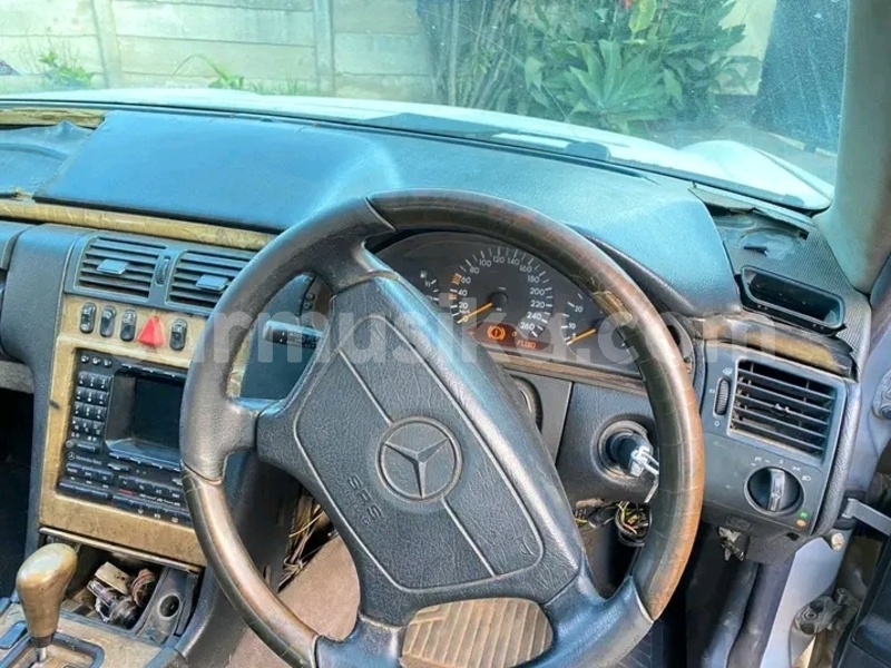 Big with watermark mercedes benz 200 harare borrowdale 37656