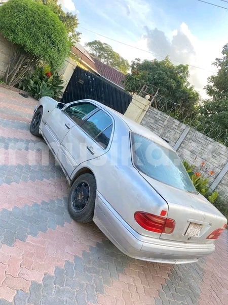 Big with watermark mercedes benz 200 harare borrowdale 37656