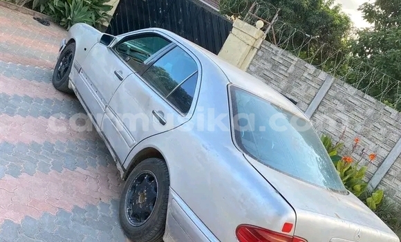 Buy Used Mercedes‒Benz 200 Other Car in Borrowdale in Harare Buy Used Mercedes‒Benz 200 Other Car in Borrowdale in Harare