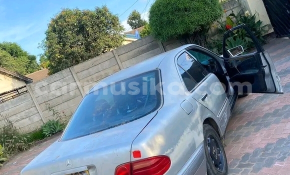 Buy Used Mercedes‒Benz 200 Other Car in Borrowdale in Harare Buy Used Mercedes‒Benz 200 Other Car in Borrowdale in Harare