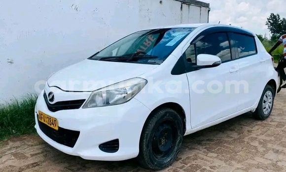 Buy Used Toyota Vitz White Car in Borrowdale in Harare Buy Used Toyota Vitz White Car in Borrowdale in Harare