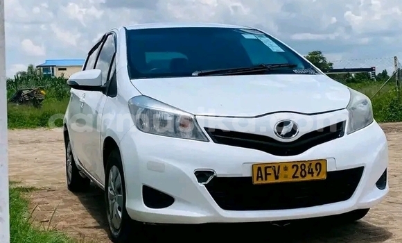 Buy Used Toyota Vitz White Car in Borrowdale in Harare Buy Used Toyota Vitz White Car in Borrowdale in Harare