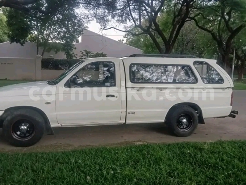 Big with watermark mazda bt 50 harare borrowdale 37664