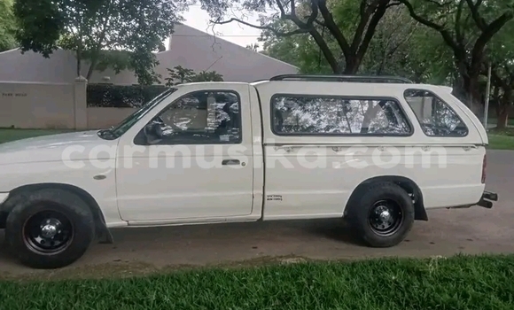 Buy Used Mazda BT-50 White Car in Borrowdale in Harare Buy Used Mazda BT-50 White Car in Borrowdale in Harare