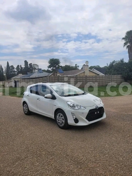 Big with watermark toyota aqua harare borrowdale 37669