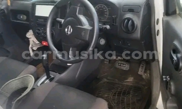 Buy Used Nissan AD White Car in Dzivarasekwa in Harare