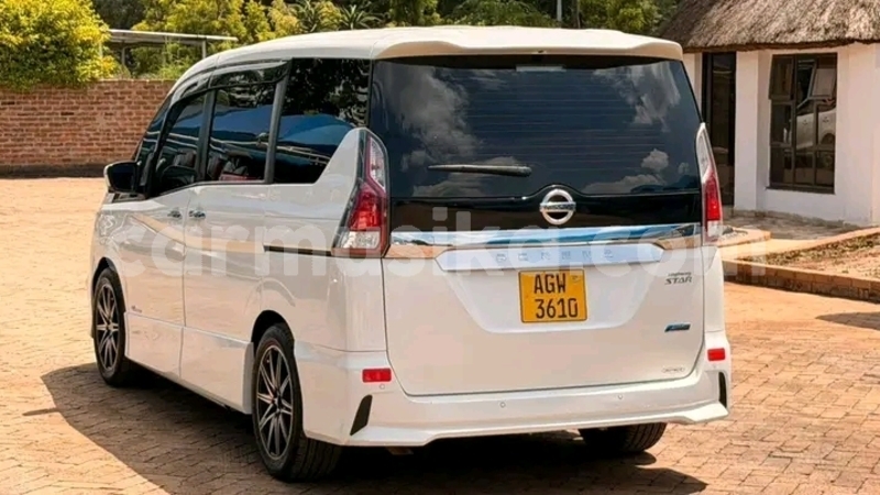 Big with watermark nissan serena harare borrowdale 37684