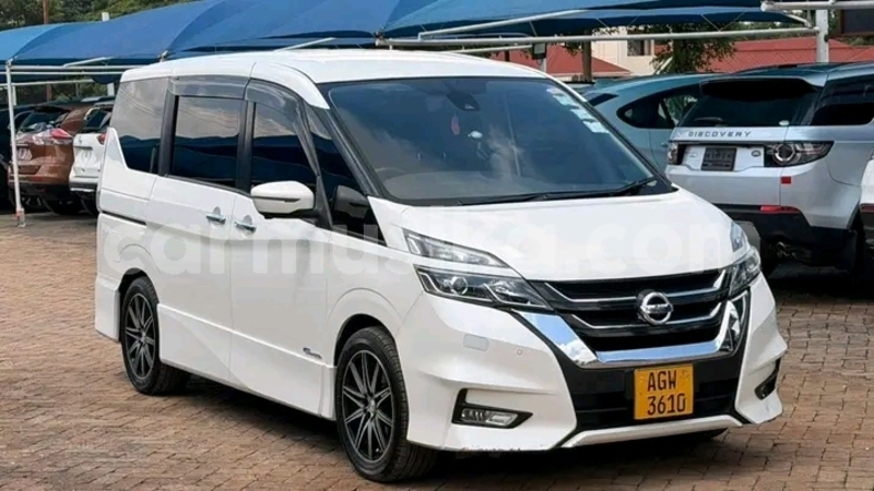 Big with watermark nissan serena harare borrowdale 37684