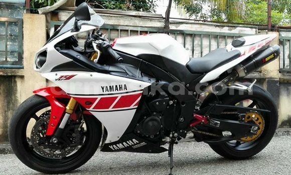 Buy Used Yamaha R6 White Moto in Harare in Harare Buy Used Yamaha R6 White Moto in Harare in Harare