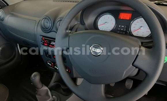 Buy Used Nissan NP 300 White Car in Beitbridge in Matabeleland South Buy Used Nissan NP 300 White Car in Beitbridge in Matabeleland South