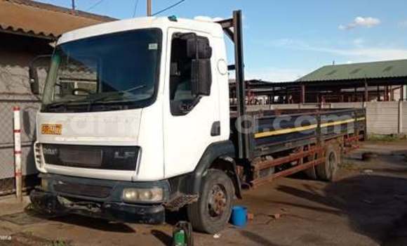 Nunua Ilio tumika DAF 46 Nyingine Gari ndani ya Harare nchini Harare Nunua Ilio tumika DAF 46 Nyingine Gari ndani ya Harare nchini Harare