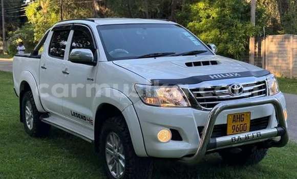 Tenga Tsaru Toyota Hilux Zvimwe Mota in Harare in Harare Tenga Tsaru Toyota Hilux Zvimwe Mota in Harare in Harare