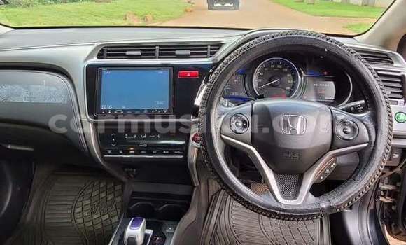 Tenga Tsaru Honda Grace Zvimwe Mota in Harare in Harare Tenga Tsaru Honda Grace Zvimwe Mota in Harare in Harare