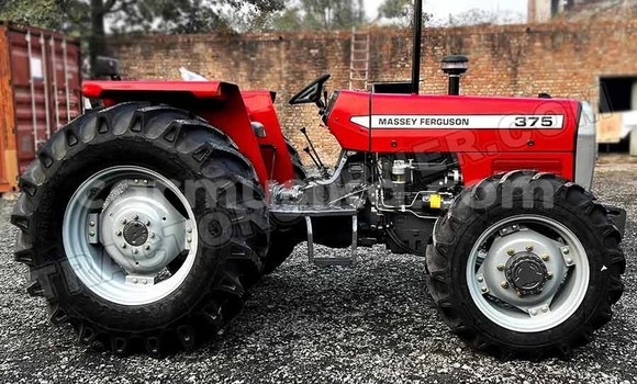 Nunua Mpya Caterpillar 120 Nyekundu Lori ndani ya Harare nchini Harare