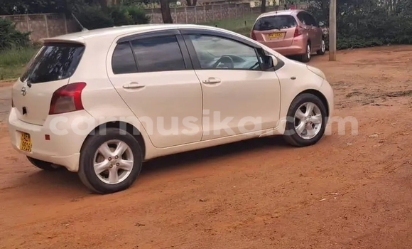 Buy Used Toyota Vitz White Car in Bulawayo in Bulawayo Buy Used Toyota Vitz White Car in Bulawayo in Bulawayo