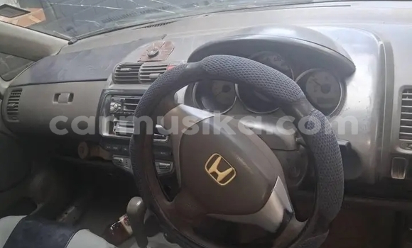 Buy Used Honda Fit Blue Car in Bulawayo in Bulawayo Buy Used Honda Fit Blue Car in Bulawayo in Bulawayo